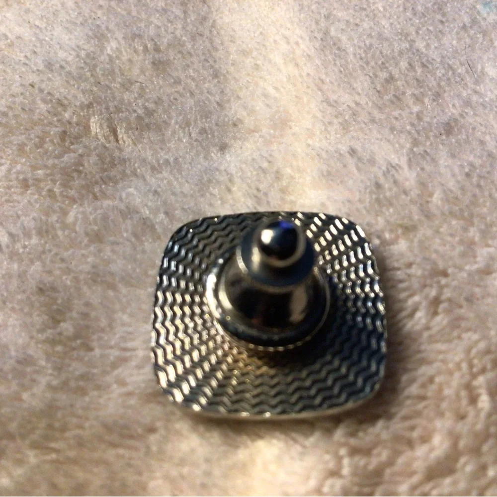 The Unbranded Brand silver tone